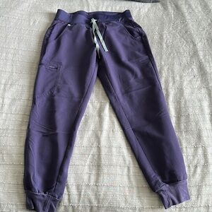 Purple Zamora figs joggers